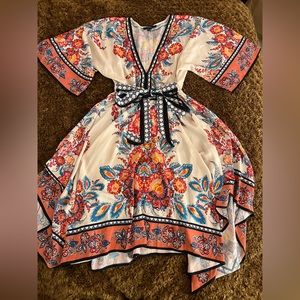 FOREVER 21: Floral Dress With Tie